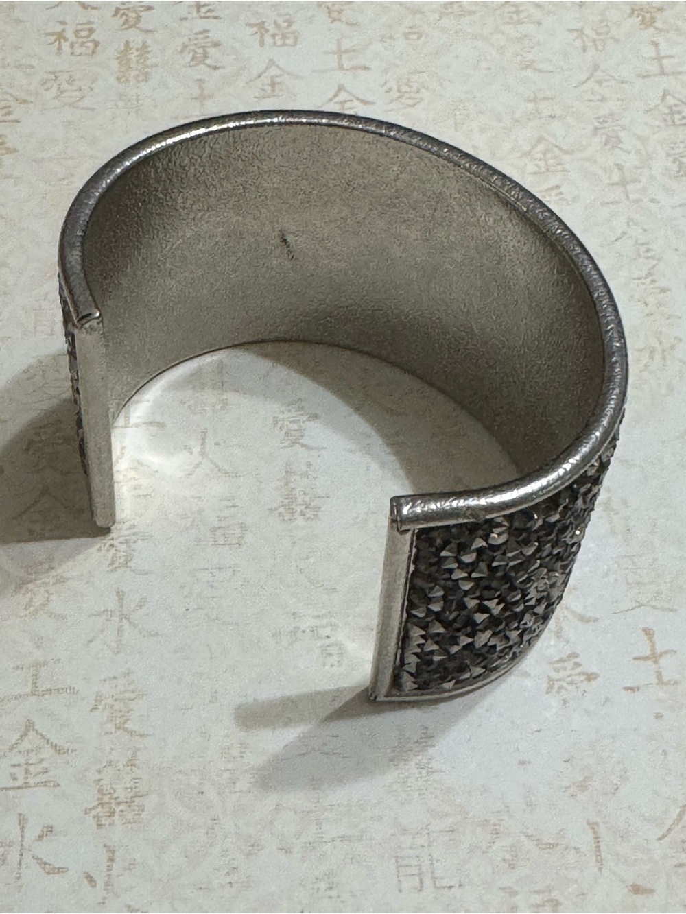 PAPARAZZI STELLAR RADIANCE CUFF - Picture 6 of 10